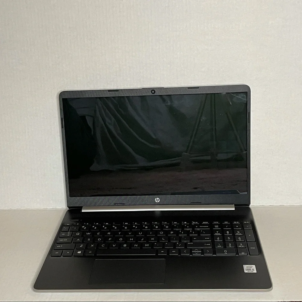 HP 15-DY1023DX 15.6 inch (256GB, Intel Core i5 10th Gen., 1.00 GHz, 12gb RAM)